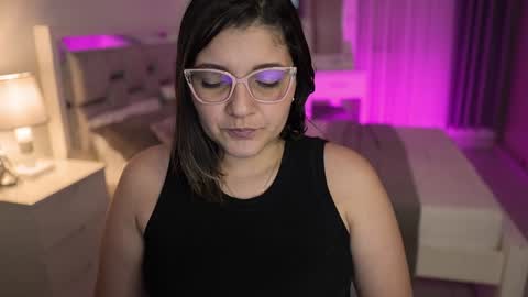 Camila buitrago online show from 12/29/24, 10:47