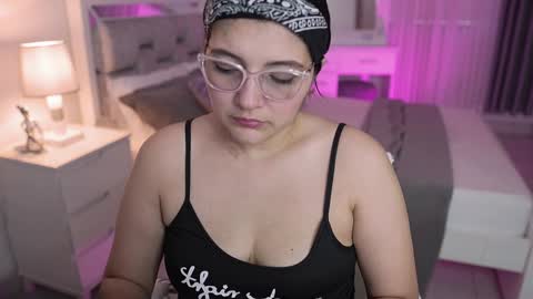 Camila buitrago online show from 01/26/25, 10:24