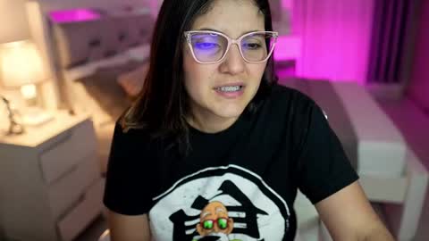 Camila buitrago online show from 02/11/25, 12:59