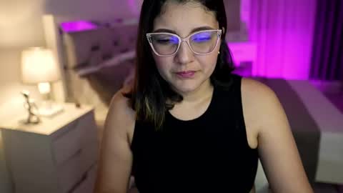 Camila buitrago online show from 02/13/25, 12:57