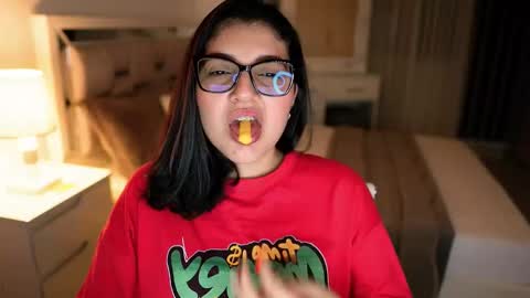 Camila buitrago online show from 11/16/25, 12:38