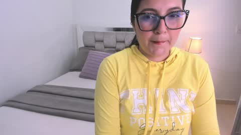 Camila buitrago online show from 04/08/26, 11:48