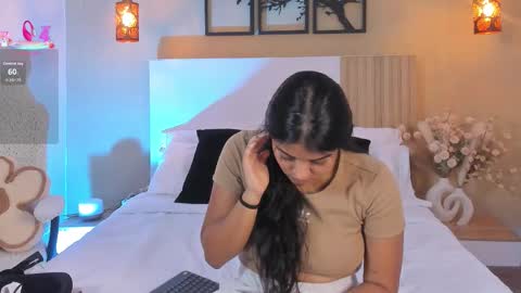 Snapshot of camila_bustamante_ chatting on 10/09/25, 06:39 camila_bustamante_ online show from 10/09/25, 06:39