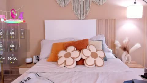 camila_bustamante_ online show from 03/25/26, 06:47