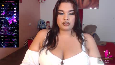 Snapshot of camila_fuenmayor chatting on 02/10/25, 04:19 online show from 02/10/25, 04:19