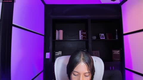 C A M I L A online show from 01/21/25, 05:16