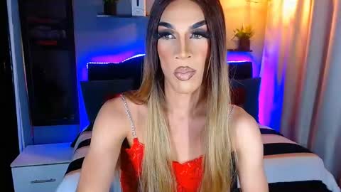 Snapshot of camila_hoottie chatting on 02/01/25, 03:08 Camila online show from 02/01/25, 03:08