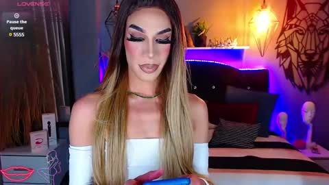 Snapshot of camila_hoottie chatting on 02/16/25, 02:31 Camila online show from 02/16/25, 02:31