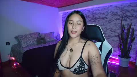 Snapshot of camila_iroose chatting on 06/20/26, 12:25 Camila Roose online show from 06/20/26, 12:25