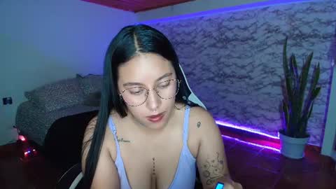 Snapshot of camila_iroose chatting on 06/20/26, 10:45 Camila Roose online show from 06/20/26, 10:45