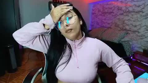 Snapshot of camila_iroose chatting on 08/05/26, 01:08 Camila Roose online show from 08/05/26, 01:08
