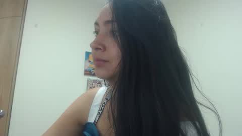 camila_rouswhyth online show from 02/15/26, 04:53
