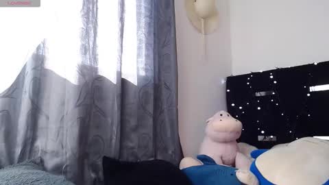 camila_torresss online show from 12/03/25, 08:18