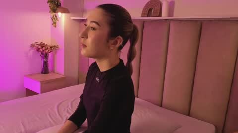 Camila online show from 04/20/26, 07:48