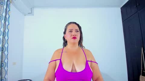 camilaa foxxx online show from 10/31/25, 07:37