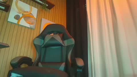    online show from 11/02/25, 12:07