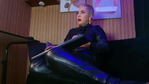    online show from 02/06/26, 08:18