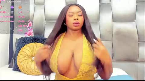 camila benitez online show from 07/25/26, 11:08