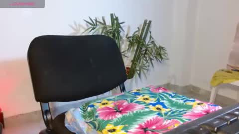 camilaparrisx online show from 04/11/26, 07:45