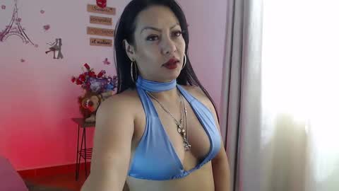 Snapshot of camilateylor chatting on 02/07/25, 06:34 Camila Teylor online show from 02/07/25, 06:34