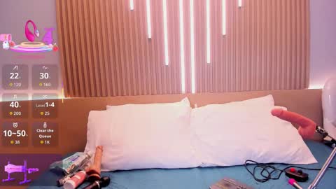 camile_cute online show from 10/14/25, 08:20