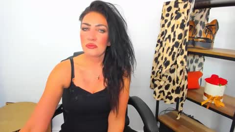 Snapshot of camileeyes chatting on 12/07/24, 11:40 CamileEyes online show from 12/07/24, 11:40