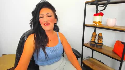 Snapshot of camileeyes chatting on 12/08/24, 03:24 CamileEyes online show from 12/08/24, 03:24