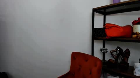 Snapshot of camileeyes chatting on 12/16/24, 12:27 CamileEyes online show from 12/16/24, 12:27