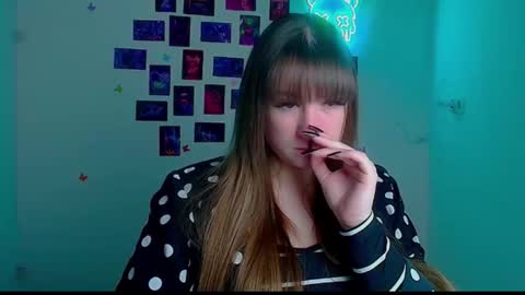 Camilla online show from 04/22/26, 06:16