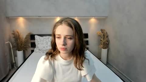 Camilla online show from 10/23/25, 01:16