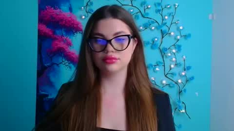 Snapshot of camilla_xo_ chatting on 11/29/25, 07:11 Camilla online show from 11/29/25, 07:11