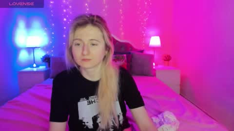 camilladreamer online show from 02/08/26, 08:45