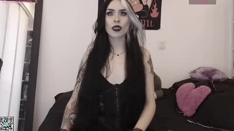 Camille  online show from 10/27/25, 08:13