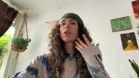  Camille   online show from 11/06/25, 06:31