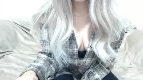 CamilleBunny online show from 01/17/26, 03:22