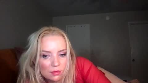 Snapshot of camilleclairexo chatting on 05/07/26, 06:19 camilleclairexo online show from 05/07/26, 06:19