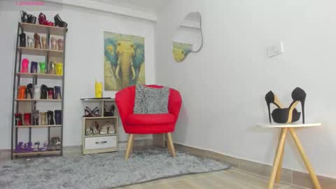 camillevega_01 online show from 11/15/25, 02:09