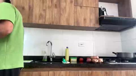 camilo_contre21 online show from 01/13/26, 08:25