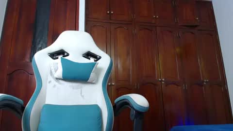 Snapshot of camilo_contre21 chatting on 07/01/26, 07:13 camilo_contre21 online show from 07/01/26, 07:13
