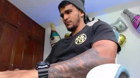 Snapshot of camilo_contre21 chatting on 07/11/26, 08:55 camilo_contre21 online show from 07/11/26, 08:55