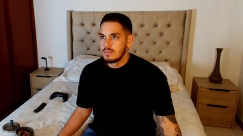 Snapshot of camilo_rosee chatting on 12/03/25, 12:40 Camilo online show from 12/03/25, 12:40