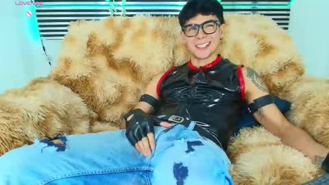 Snapshot of camilo_xcam chatting on 05/05/26, 09:56 CAMILO online show from 05/05/26, 09:56