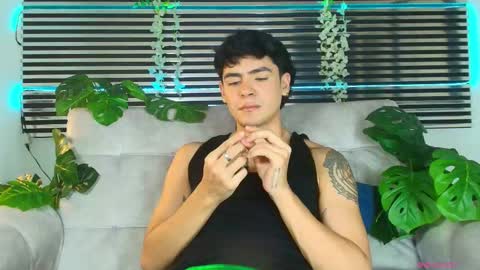 Snapshot of camilo_xcam chatting on 05/17/26, 10:50 CAMILO online show from 05/17/26, 10:50