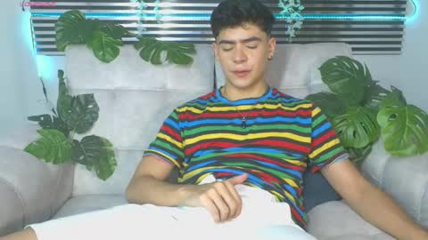 Snapshot of camilo_xcam chatting on 05/23/26, 09:41 CAMILO online show from 05/23/26, 09:41