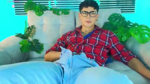 Snapshot of camilo_xcam chatting on 05/29/26, 08:51 CAMILO online show from 05/29/26, 08:51