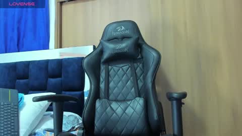 Snapshot of camilobass_ chatting on 01/31/25, 01:22 Camilo Bass online show from 01/31/25, 01:22