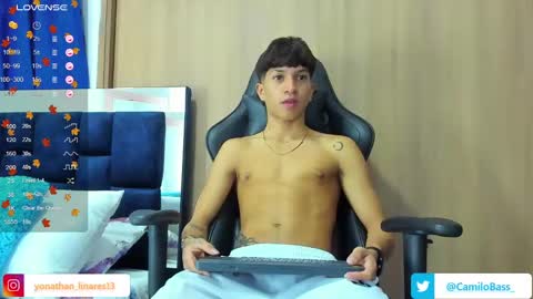 Snapshot of camilobass_ chatting on 02/13/25, 01:08 Camilo Bass online show from 02/13/25, 01:08