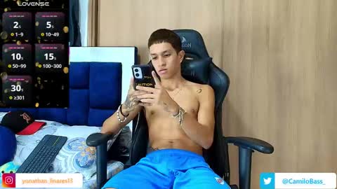 Snapshot of camilobass_ chatting on 09/20/25, 01:17 Camilo Bass online show from 09/20/25, 01:17