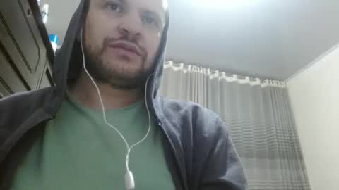 Snapshot of camiloking17 chatting on 12/20/24, 03:36 camilo online show from 12/20/24, 03:36