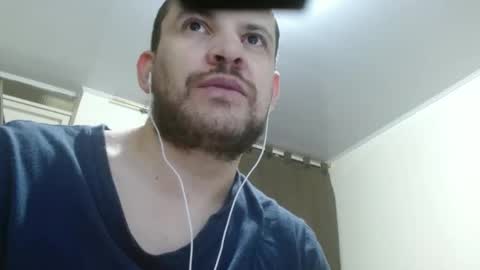 Snapshot of camiloking17 chatting on 02/03/25, 12:47 camilo online show from 02/03/25, 12:47